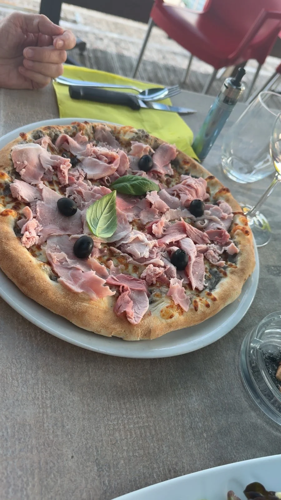 Pizzas artisanales préparées sur place